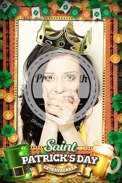 St. Patrick's Day Shamrocks Portrait (iPad)